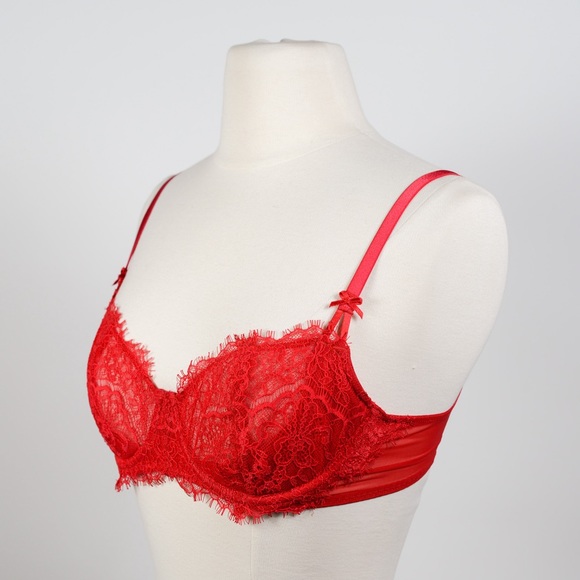 Victoria’s Secret Red Lace Bra 34C and House of Harlow Gold Hoops - Picture 4 of 10